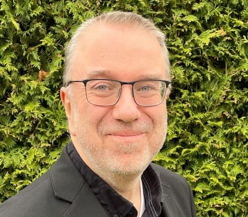 Henrik_Headshot